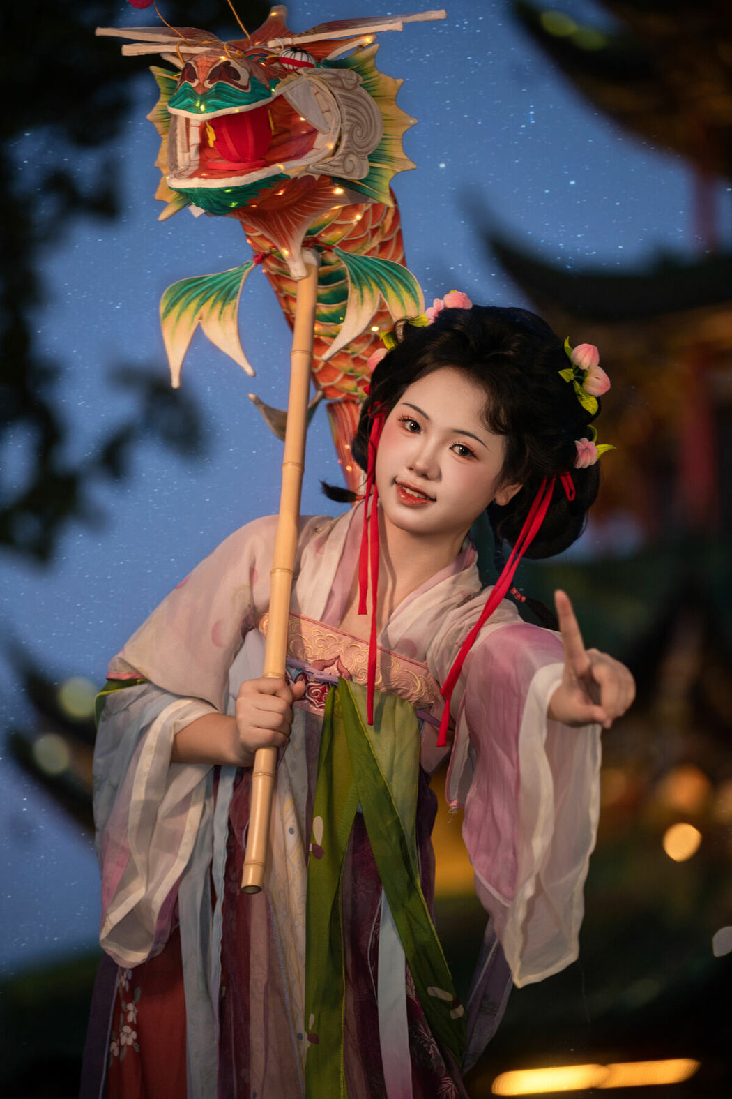 YiTuYu艺图语 Vol.9947 Nuo Mi Xiao Tuan Zi (14P)