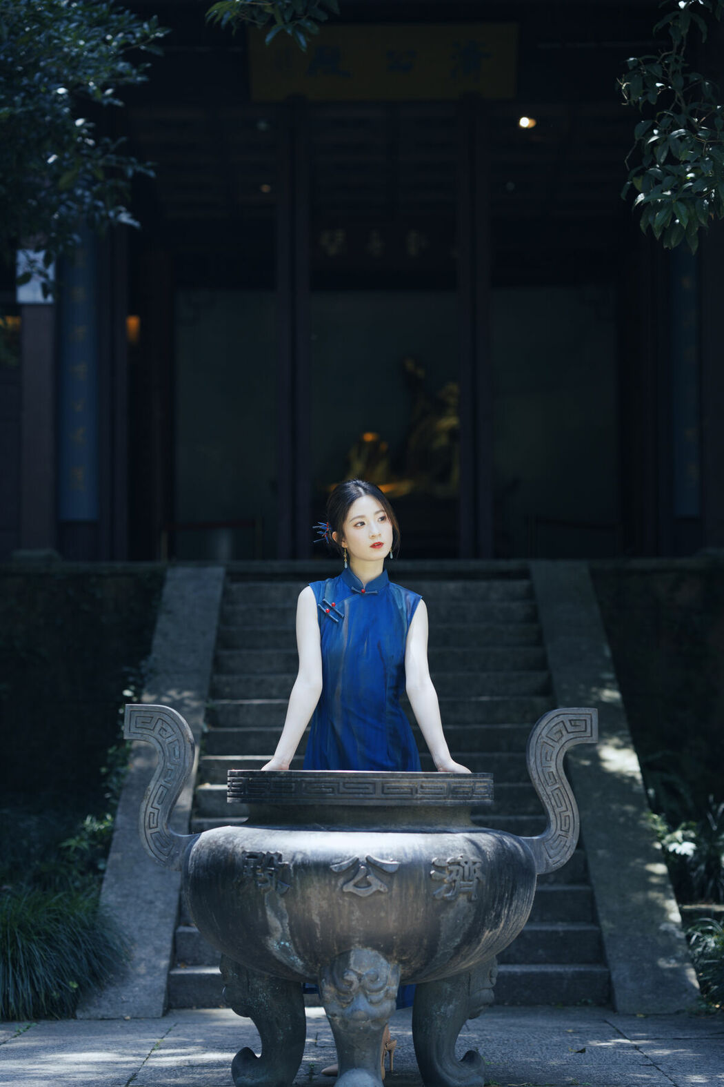 YiTuYu艺图语 Vol.9949 Li Li (54P)