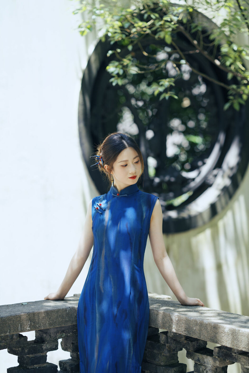 YiTuYu艺图语 Vol.9949 Li Li (54P)