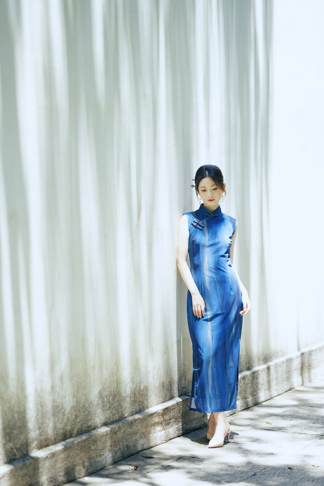 YiTuYu艺图语 Vol.9949 Li Li (54P)