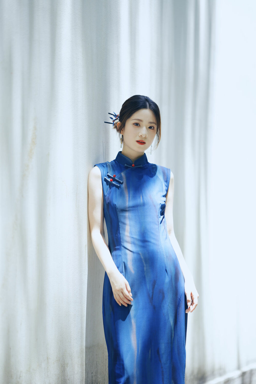 YiTuYu艺图语 Vol.9949 Li Li (54P)