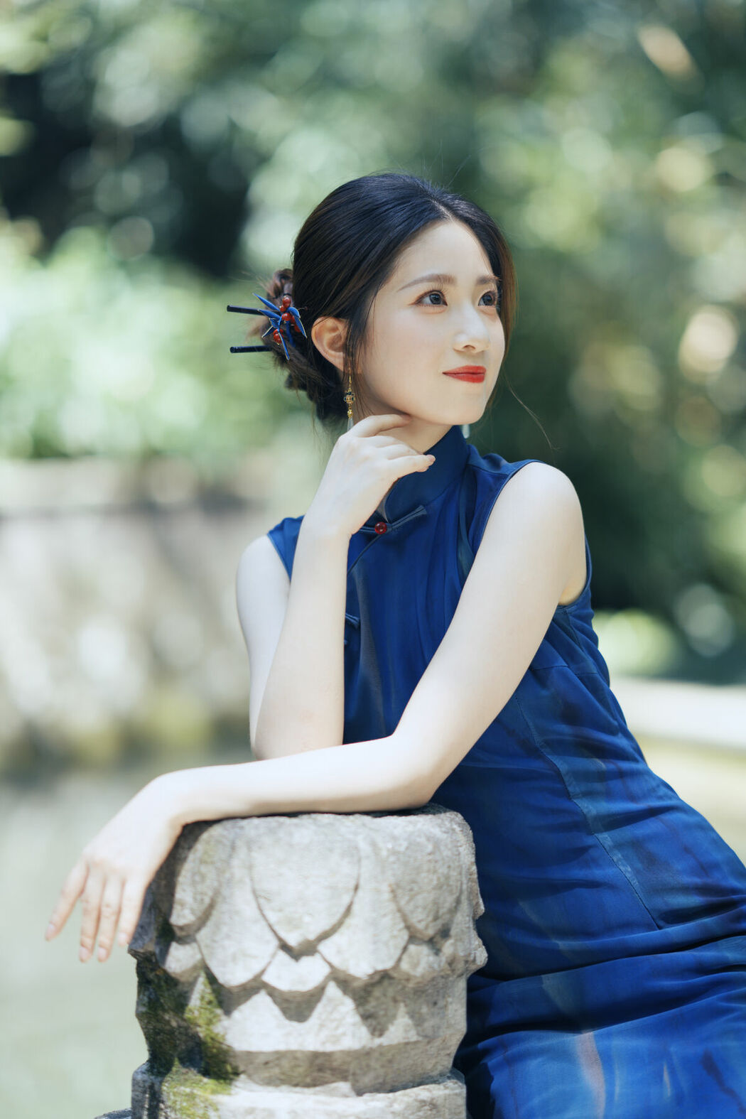 YiTuYu艺图语 Vol.9949 Li Li (54P)
