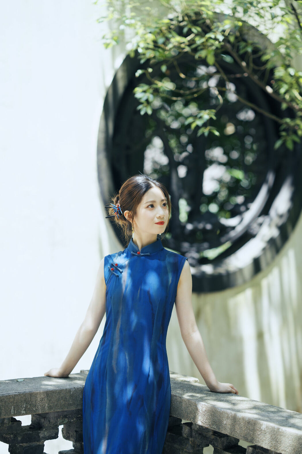 YiTuYu艺图语 Vol.9949 Li Li (54P)