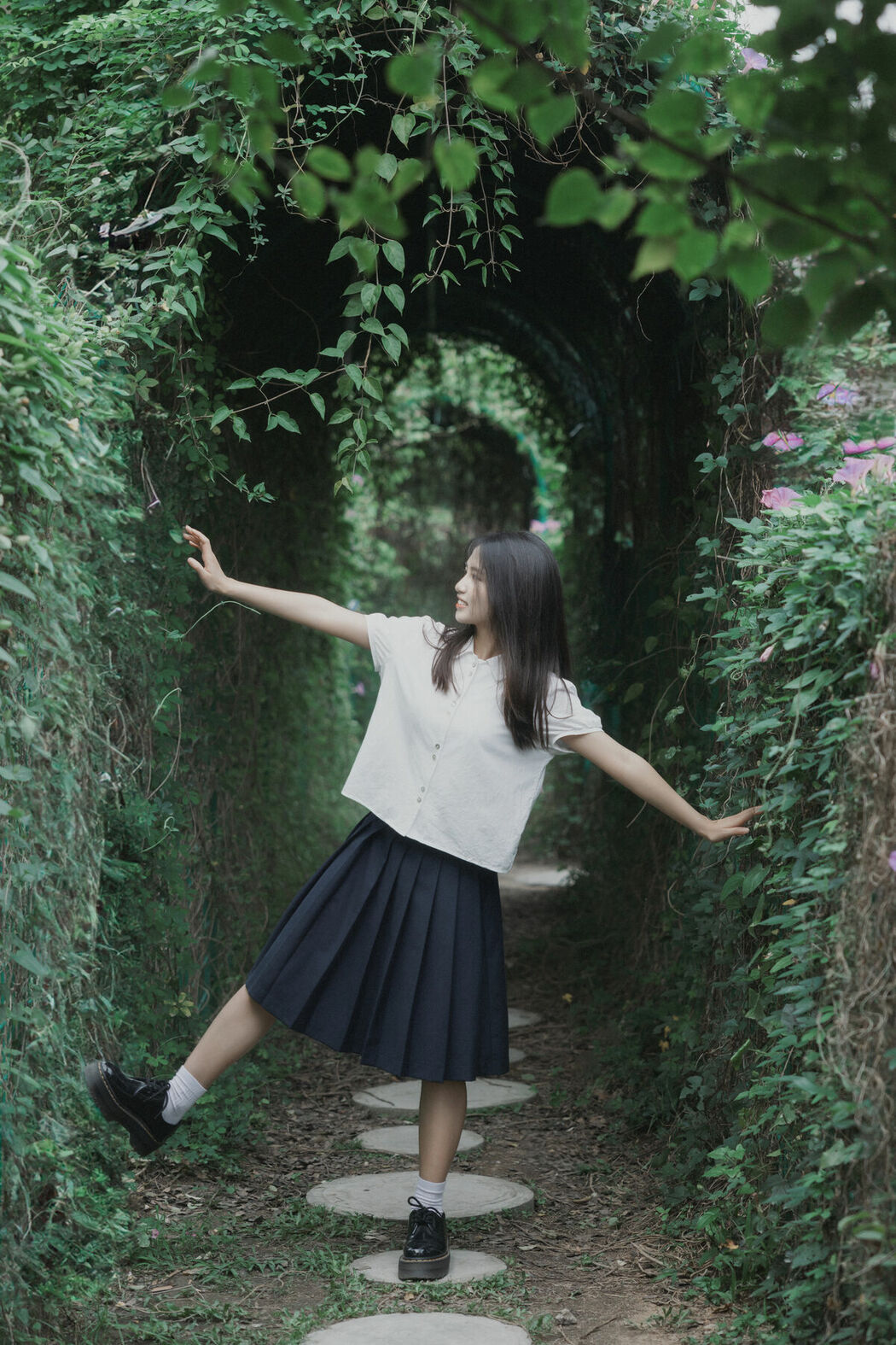 YiTuYu艺图语 Vol.9952 Ai He Zhen Zhu Niu Nai (47P)