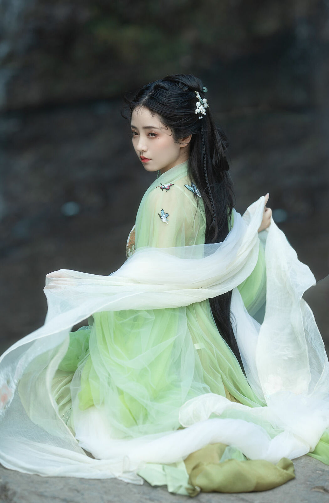 YiTuYu艺图语 Vol.9953 Xiao Wen Nuan Xiang Yao Ge Da Tai Yang (16P)