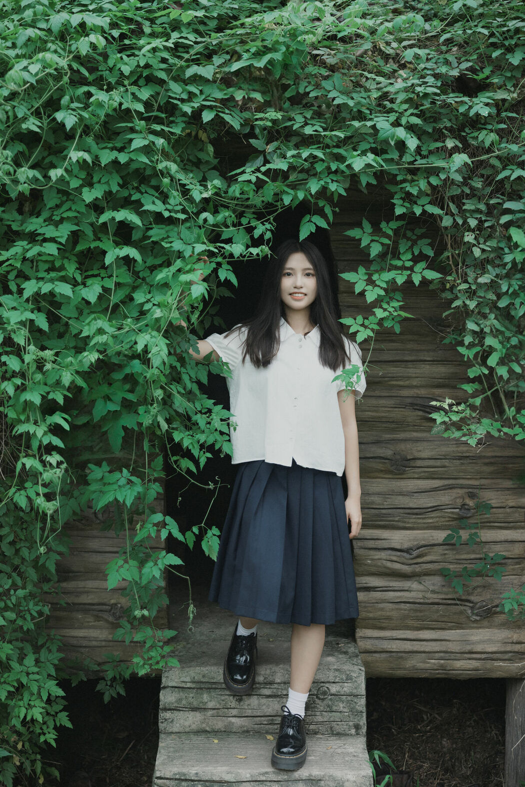 YiTuYu艺图语 Vol.9952 Ai He Zhen Zhu Niu Nai (47P)