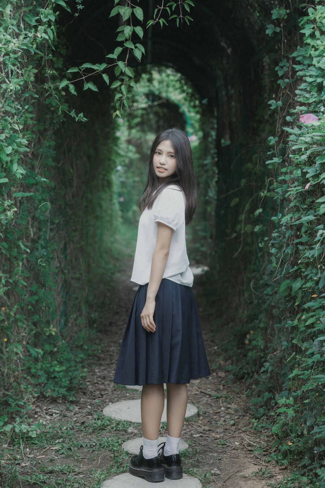 YiTuYu艺图语 Vol.9952 Ai He Zhen Zhu Niu Nai (47P)