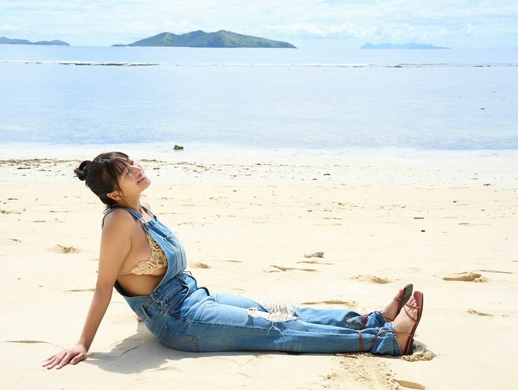 JP Ina Enohara 榎原依那 – デジタル限定版 榎原依那2nd写真集 I am Ina オール未公開フィジー編 (75P)