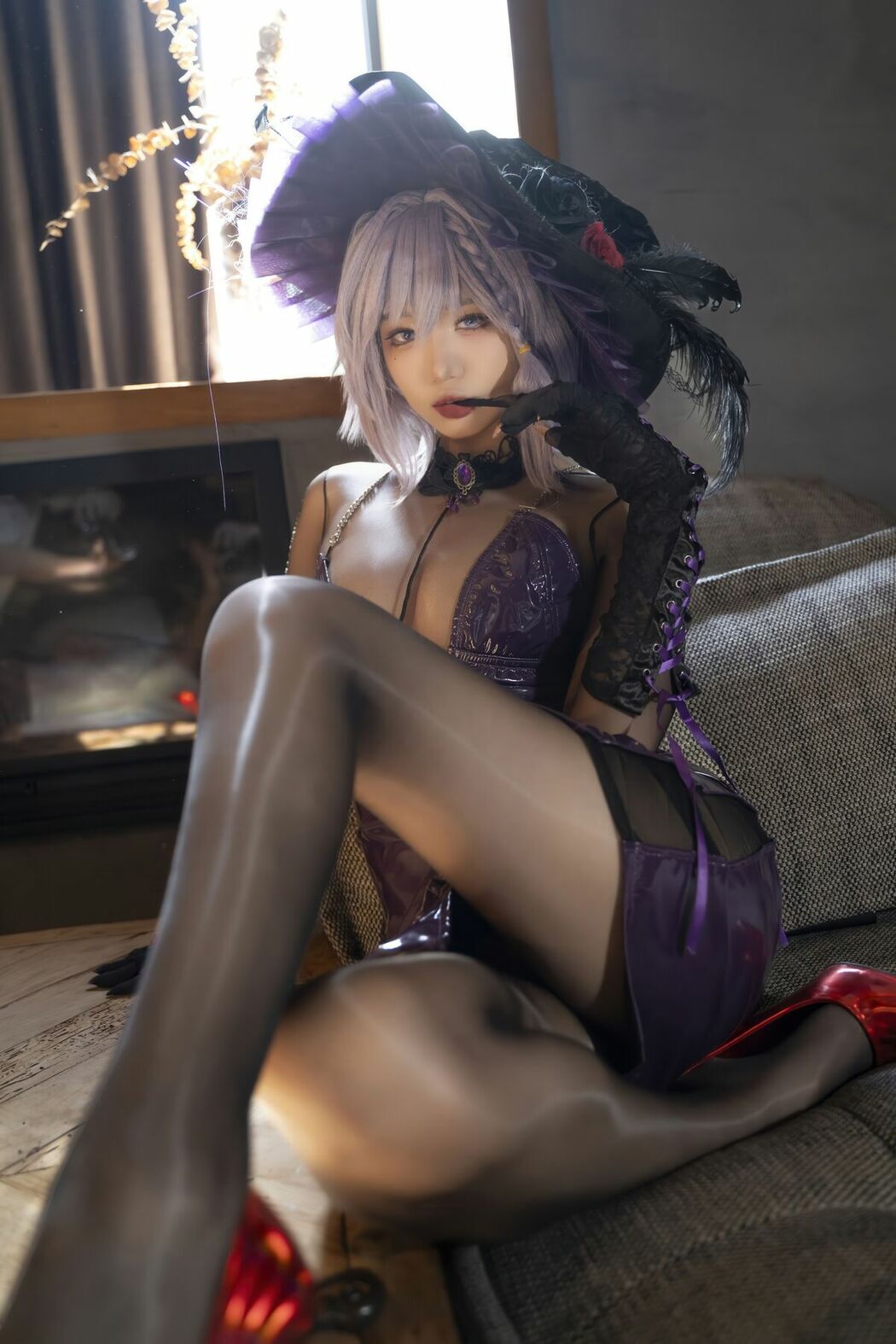 Coser@柒柒要乖哦 – 魔女契约 Part04 (55P)