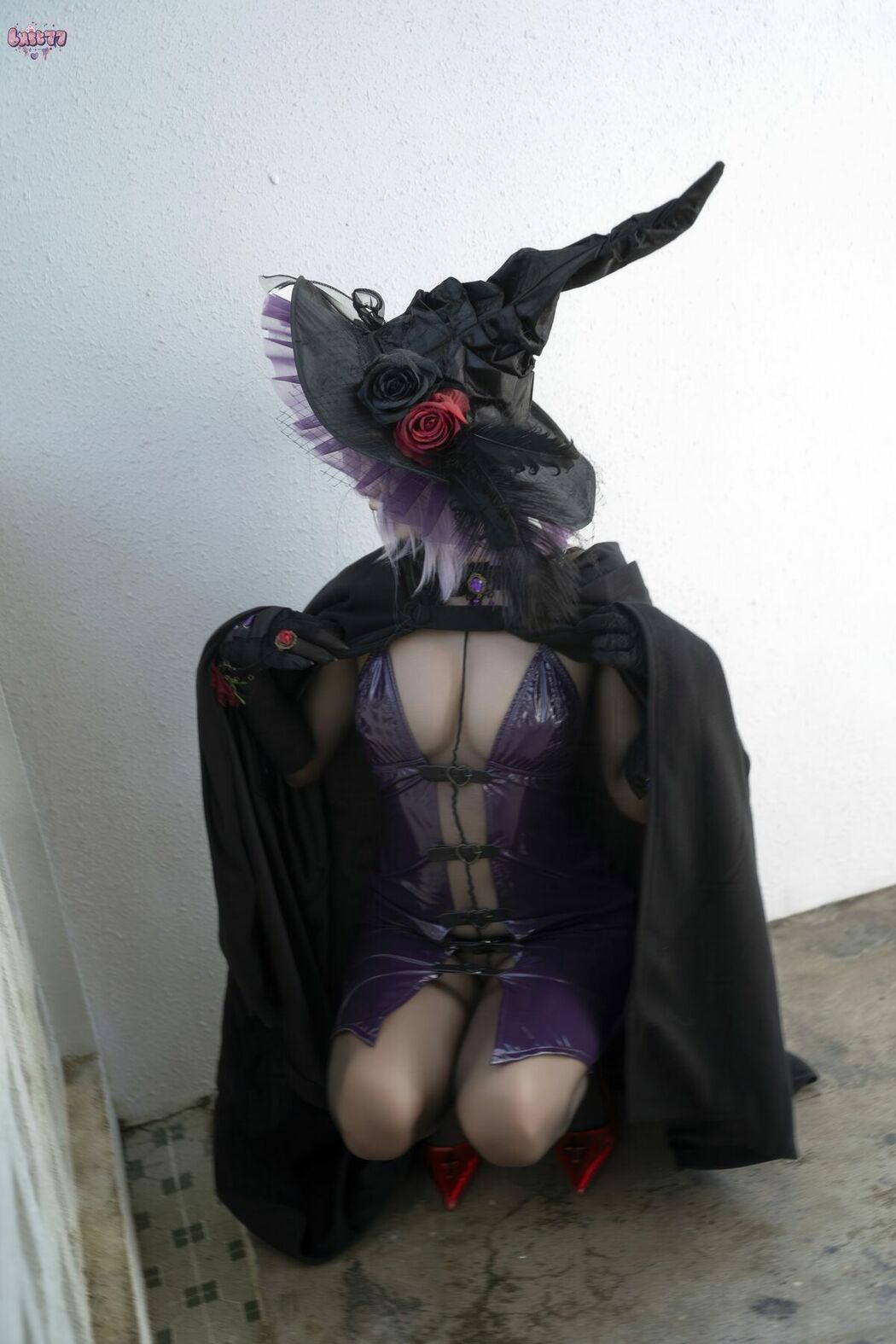 Coser@柒柒要乖哦 – 魔女契约 Part02 (55P)