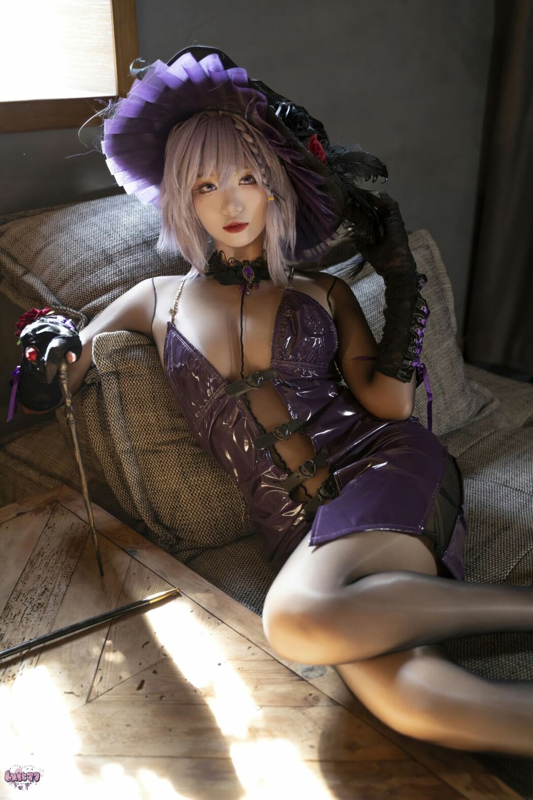 Coser@柒柒要乖哦 – 魔女契约 Part02 (55P)