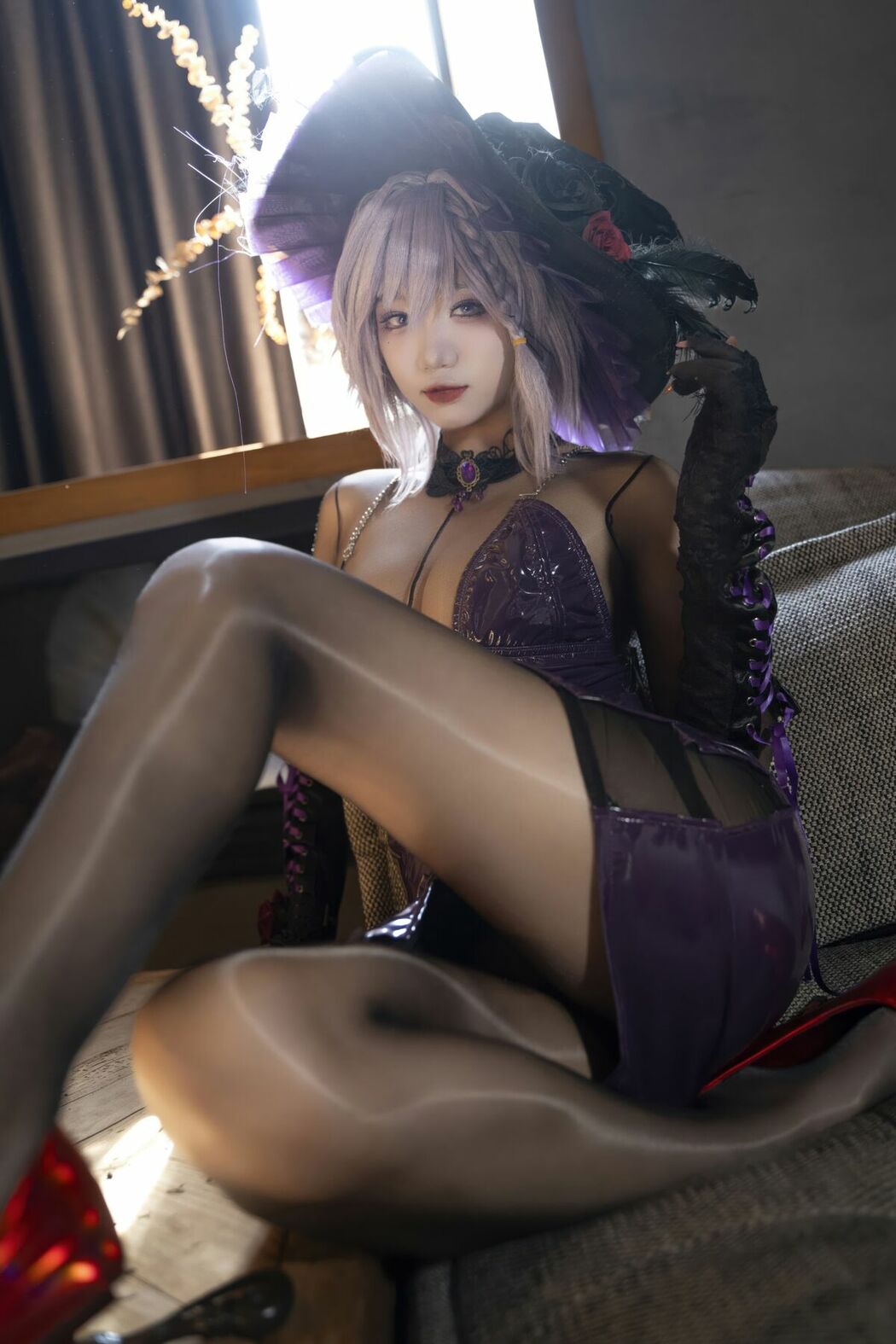 Coser@柒柒要乖哦 – 魔女契约 Part04 (55P)