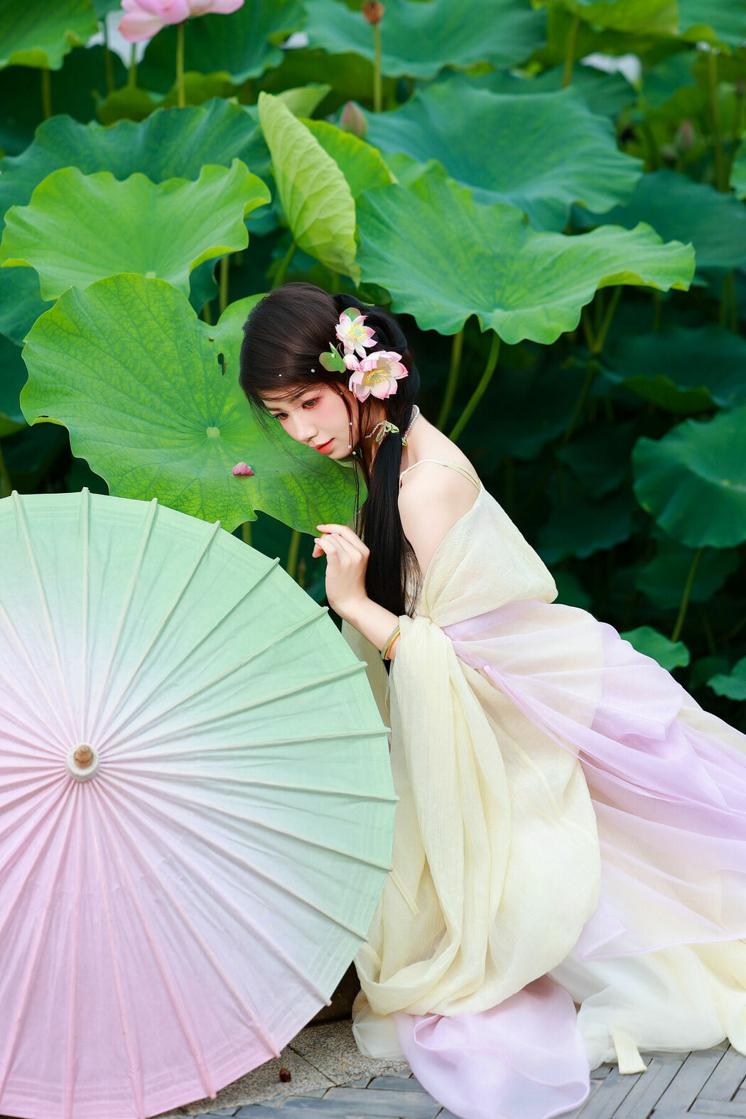 YiTuYu艺图语 Vol.9955 Xiao Du Tong Xue (57P)