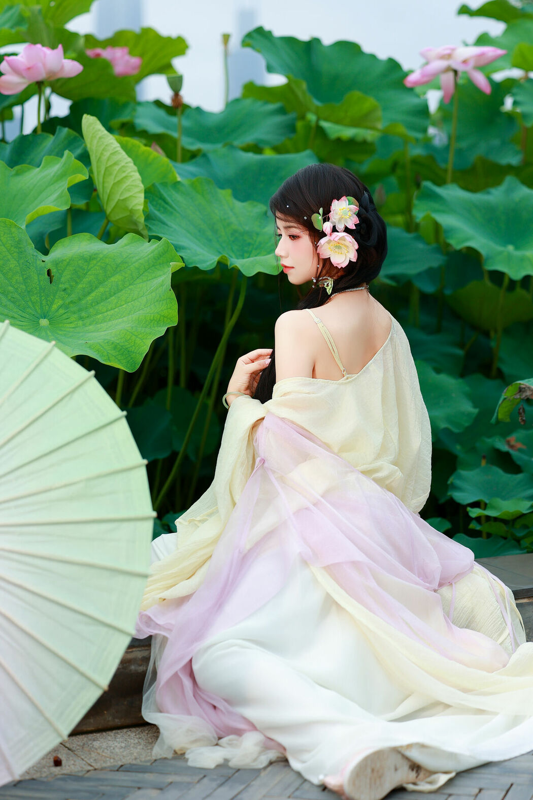 YiTuYu艺图语 Vol.9955 Xiao Du Tong Xue (57P)