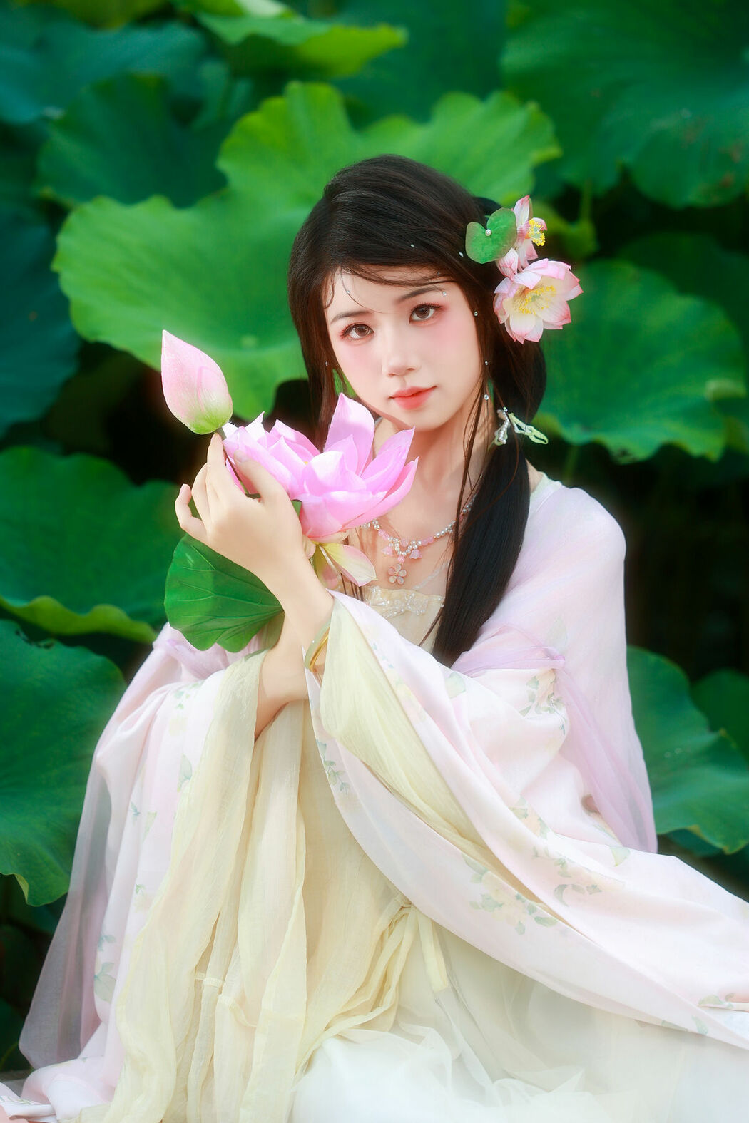 YiTuYu艺图语 Vol.9955 Xiao Du Tong Xue (57P)