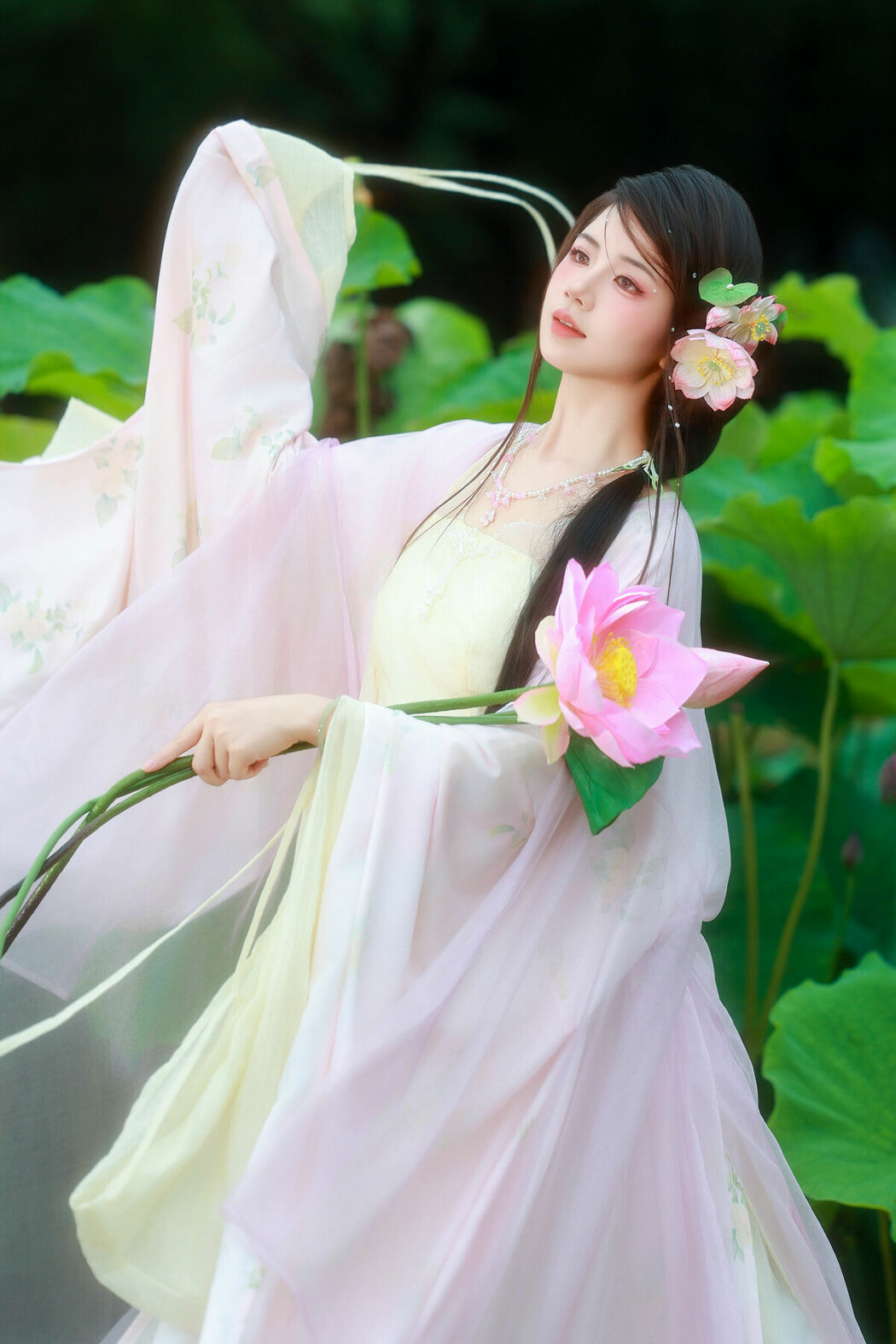 YiTuYu艺图语 Vol.9955 Xiao Du Tong Xue (57P)