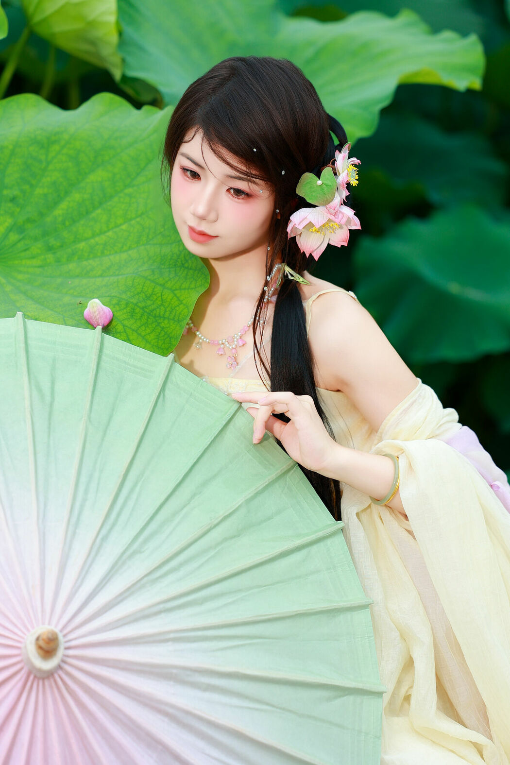 YiTuYu艺图语 Vol.9955 Xiao Du Tong Xue (57P)