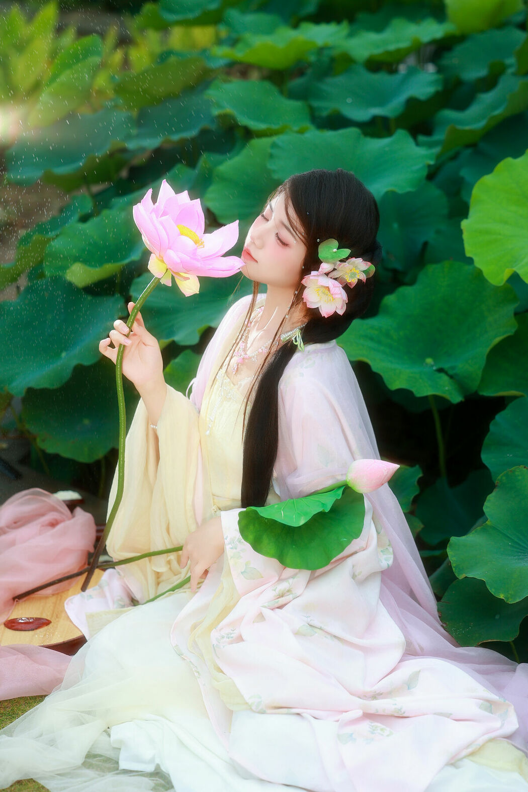 YiTuYu艺图语 Vol.9955 Xiao Du Tong Xue (57P)