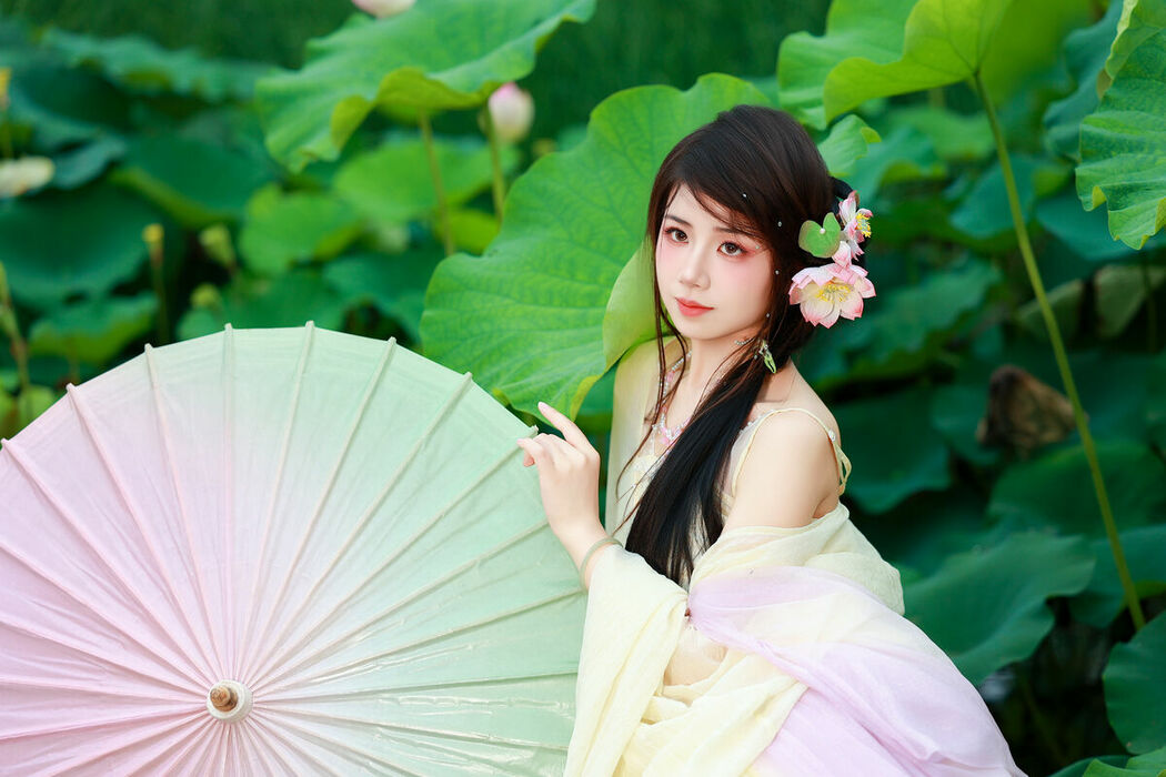 YiTuYu艺图语 Vol.9955 Xiao Du Tong Xue (57P)