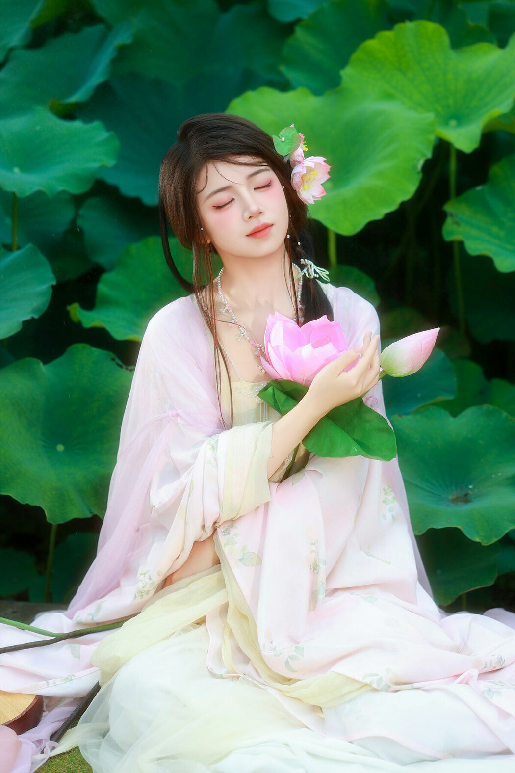 YiTuYu艺图语 Vol.9955 Xiao Du Tong Xue (57P)
