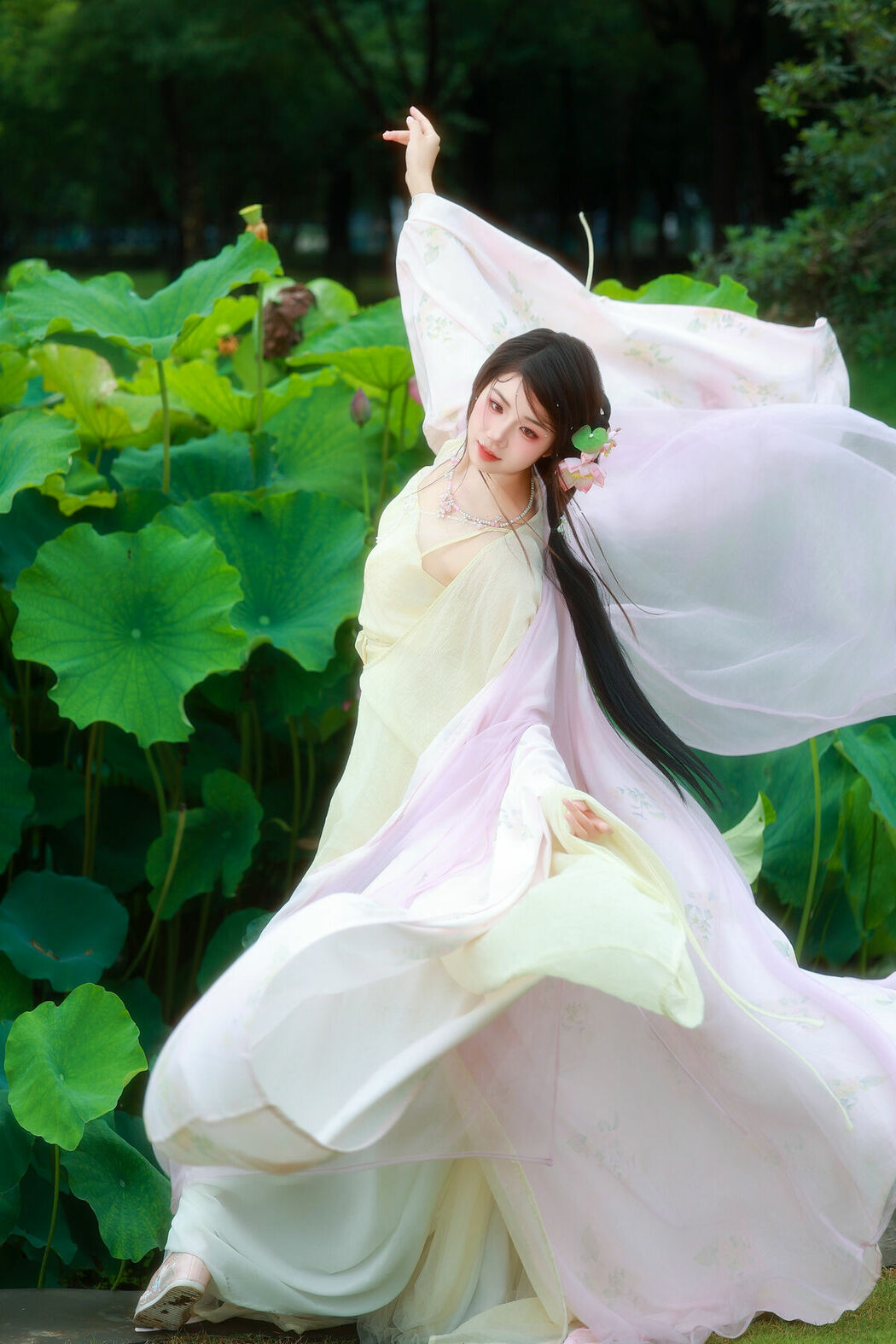 YiTuYu艺图语 Vol.9955 Xiao Du Tong Xue (57P)
