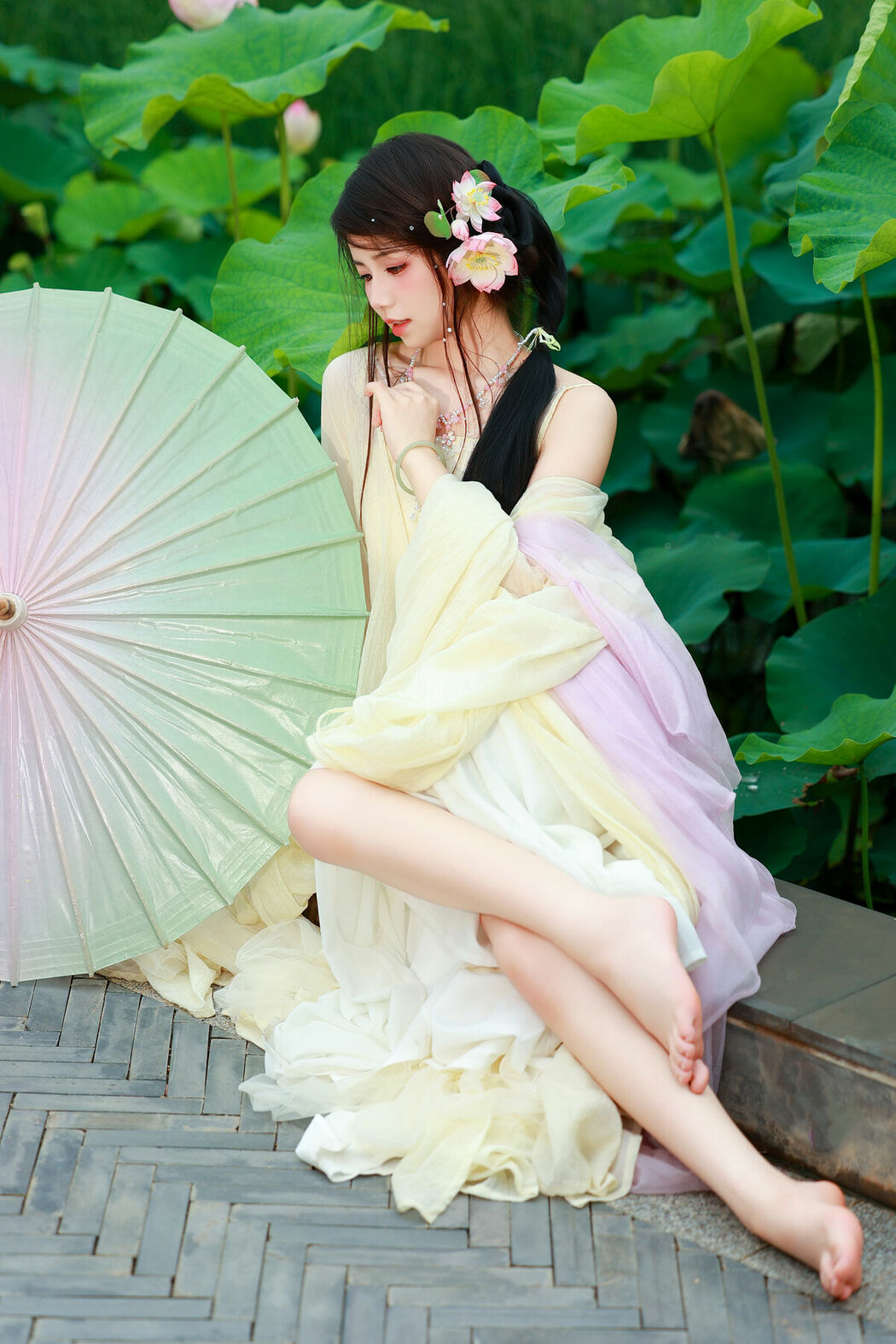 YiTuYu艺图语 Vol.9955 Xiao Du Tong Xue (57P)