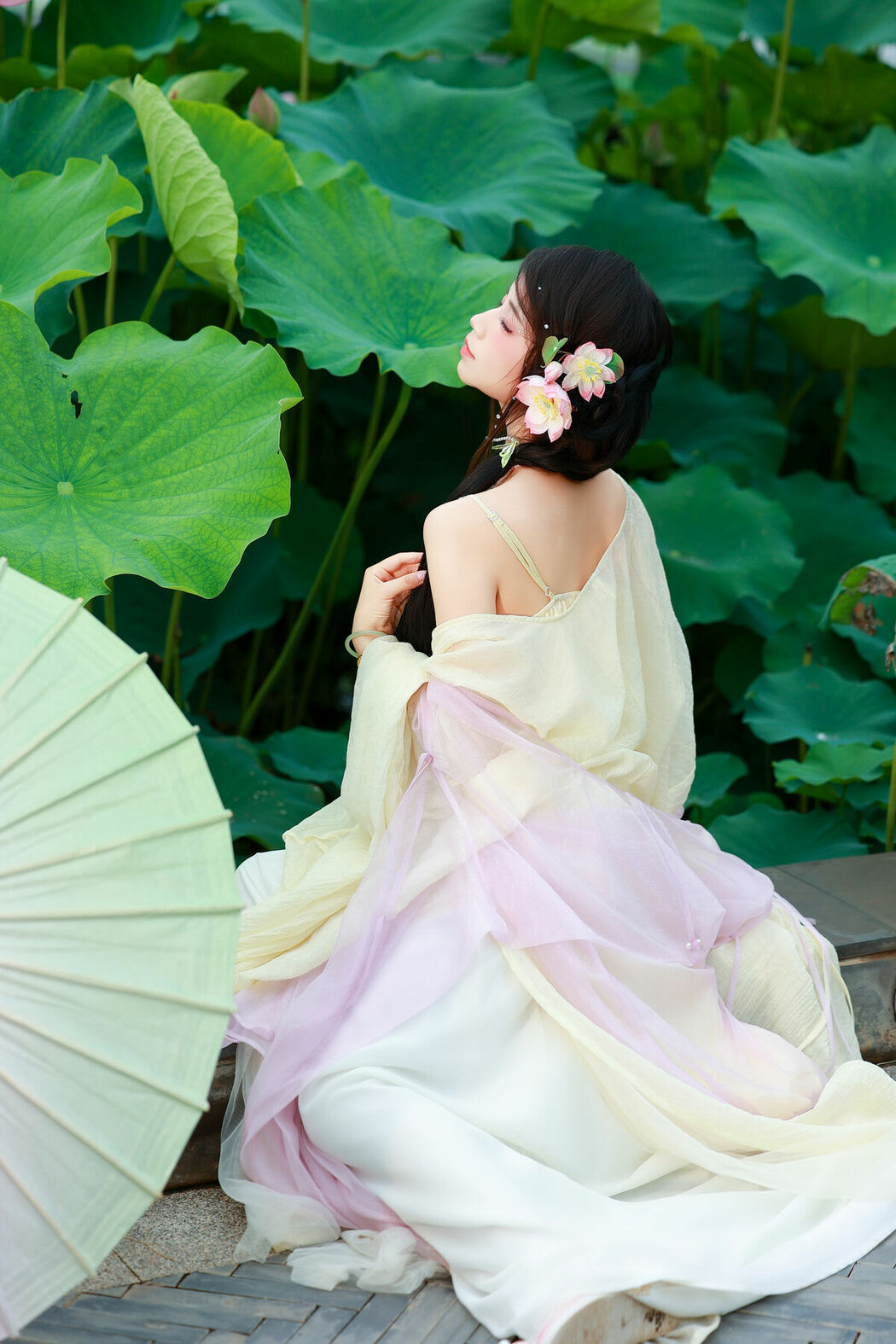 YiTuYu艺图语 Vol.9955 Xiao Du Tong Xue (57P)