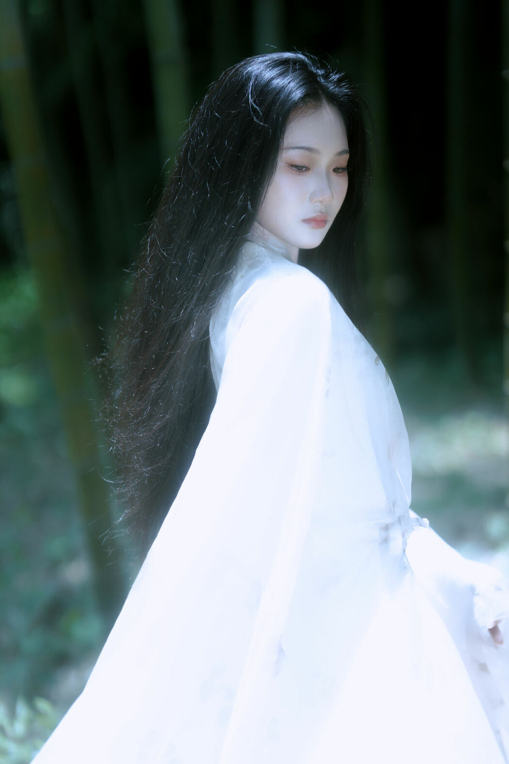 YiTuYu艺图语 Vol.9966 Yue Yue (35P)