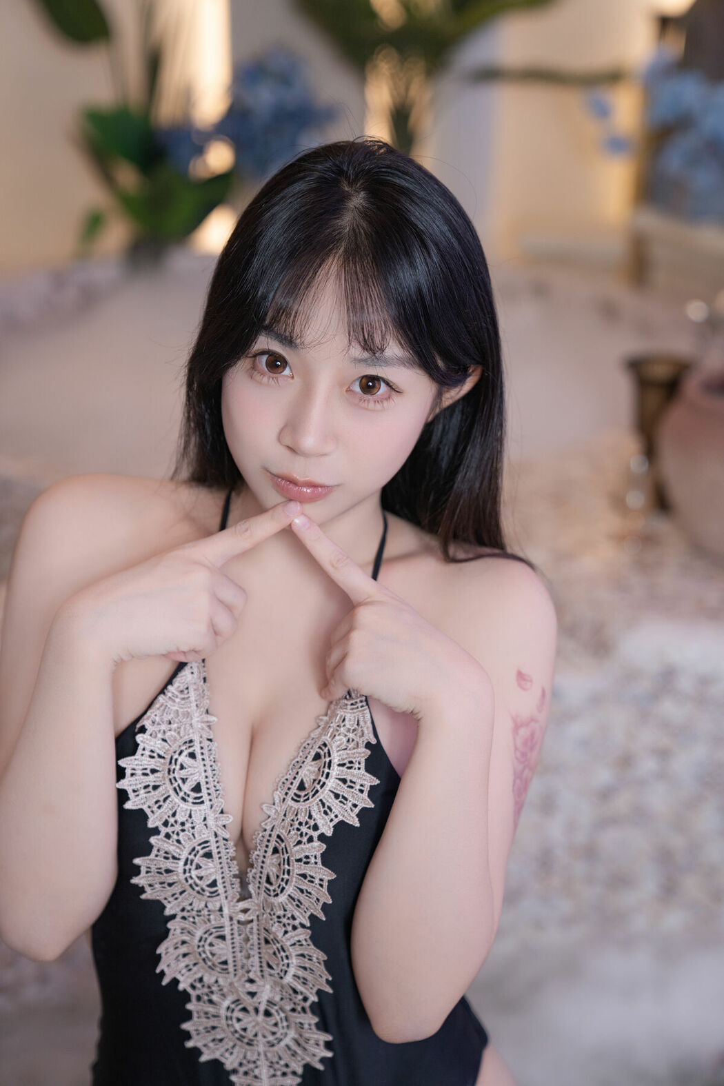YiTuYu艺图语 Vol.9964 Yi Yuan Tong Xue Jodie (42P)