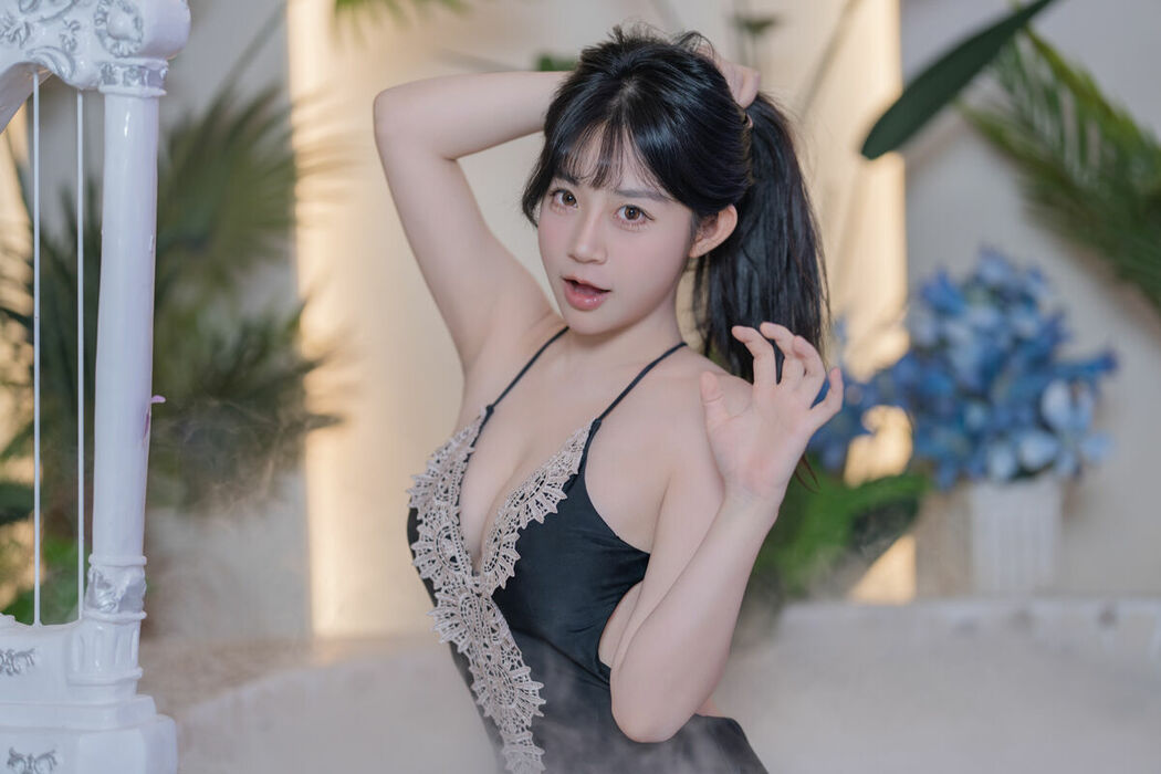 YiTuYu艺图语 Vol.9964 Yi Yuan Tong Xue Jodie (42P)