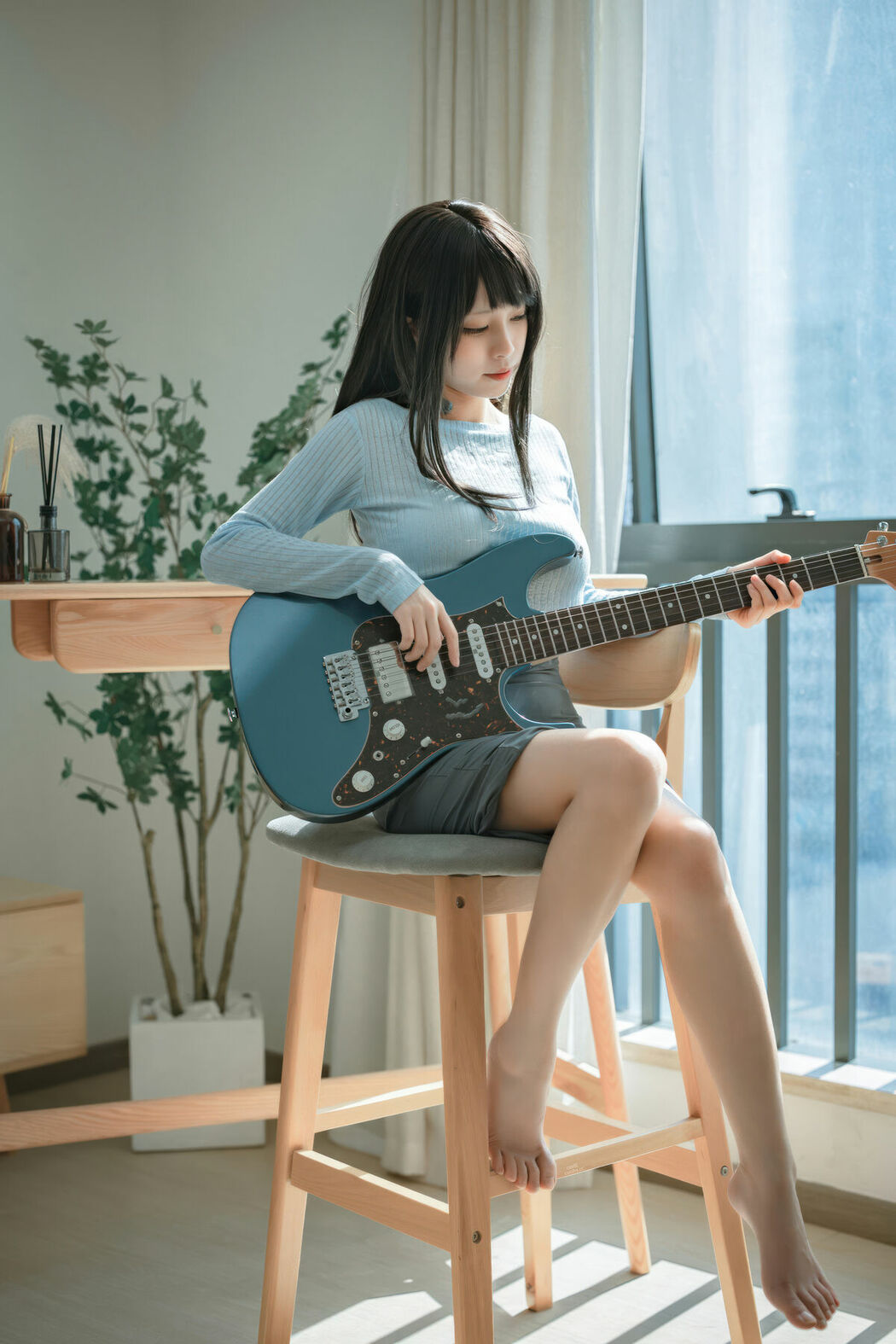 Coser@三無人型 – 吉他妹妹 (25P)