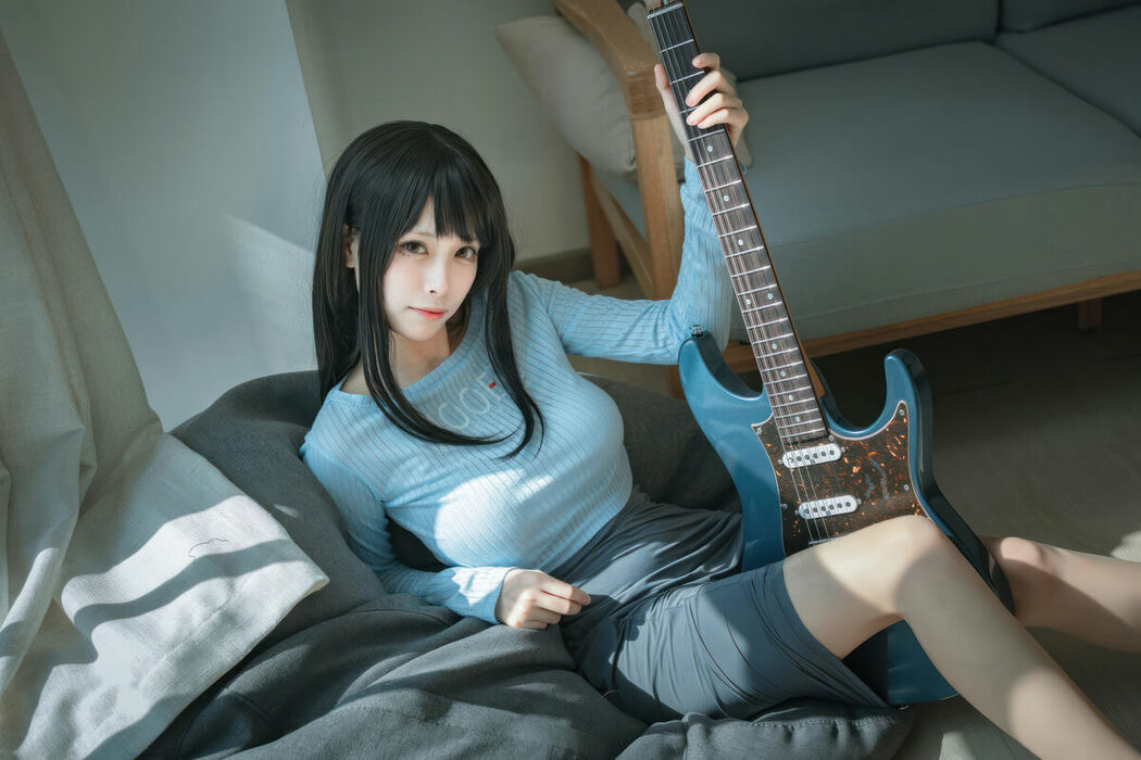 Coser@三無人型 – 吉他妹妹 (25P)