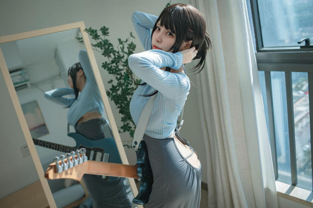 Coser@三無人型 – 吉他妹妹 (25P)