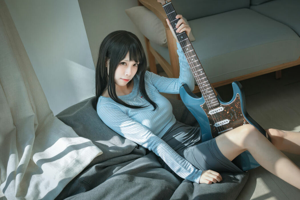 Coser@三無人型 – 吉他妹妹 (25P)