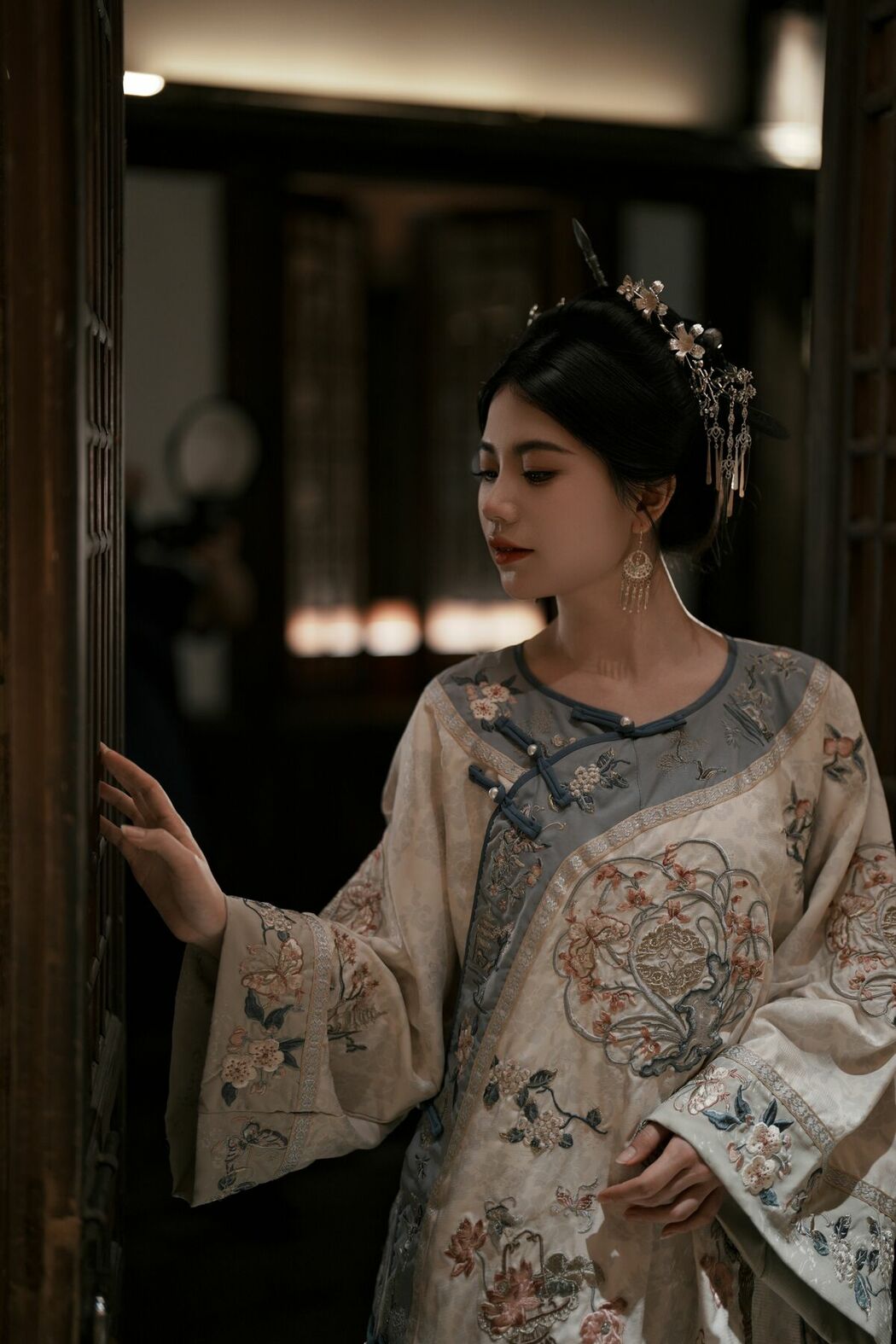 YiTuYu艺图语 Vol.9969 A Mie (17P)