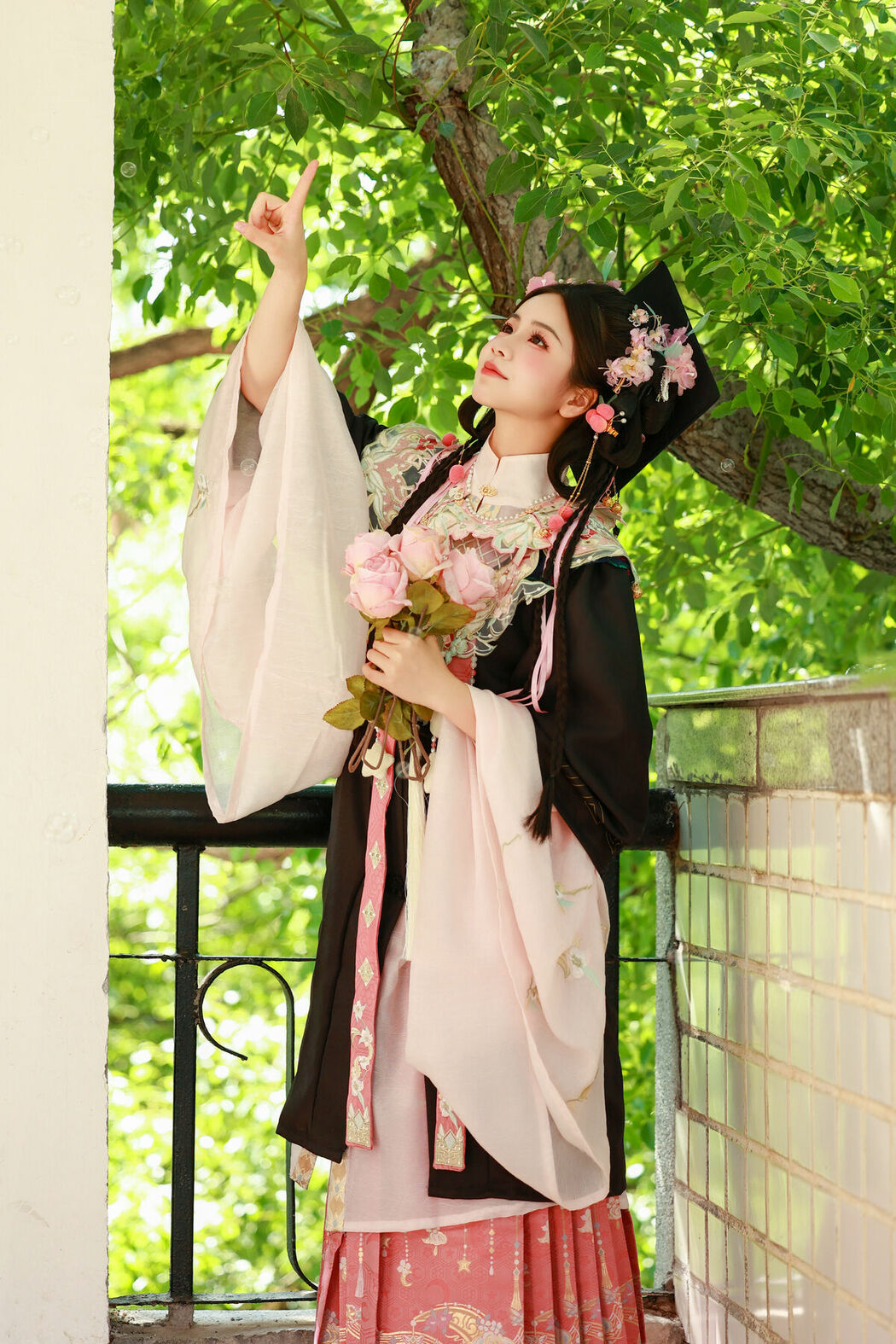 YiTuYu艺图语 Vol.9970 Xiao Du Tong Xue (22P)