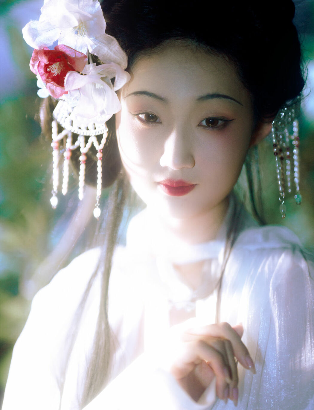 YiTuYu艺图语 Vol.9972 Min Yin Yin (15P)