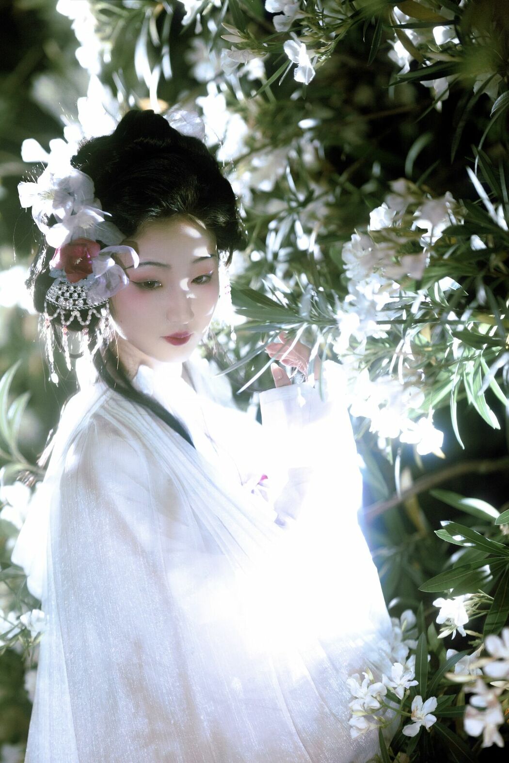YiTuYu艺图语 Vol.9972 Min Yin Yin (15P)