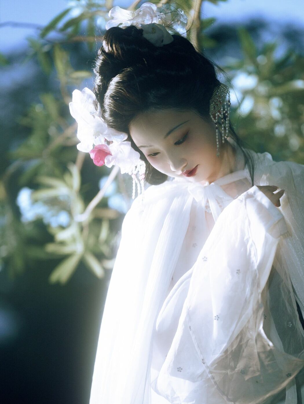 YiTuYu艺图语 Vol.9972 Min Yin Yin (15P)