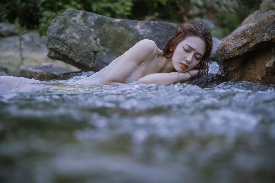 YiTuYu艺图语 Vol.9974 Ying Er YY (33P)