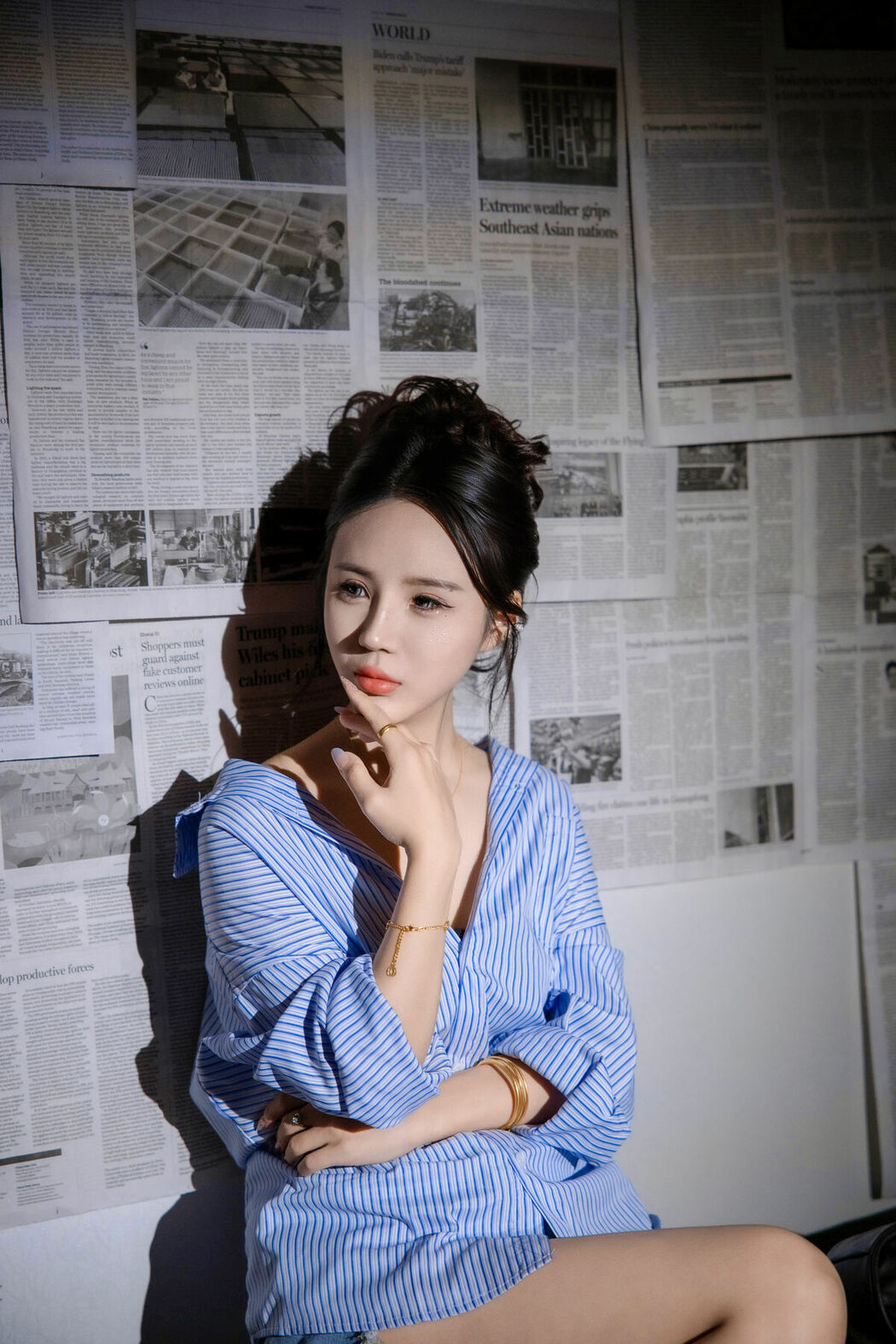 YiTuYu艺图语 Vol.9976 Qian Cheng Si Jin (21P)