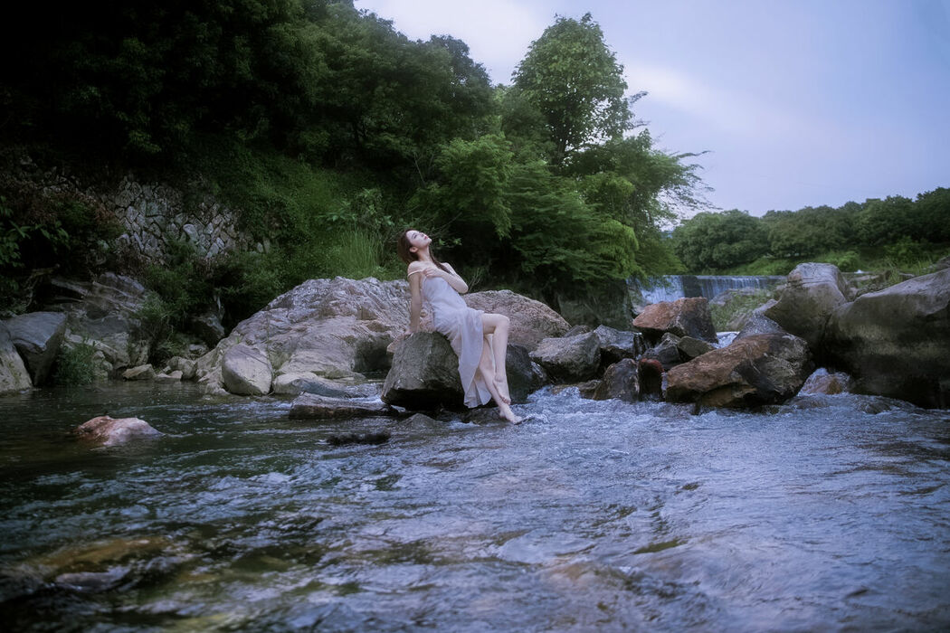 YiTuYu艺图语 Vol.9974 Ying Er YY (33P)