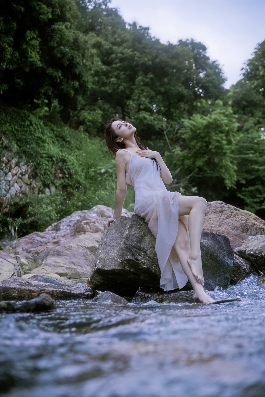 YiTuYu艺图语 Vol.9974 Ying Er YY (33P)