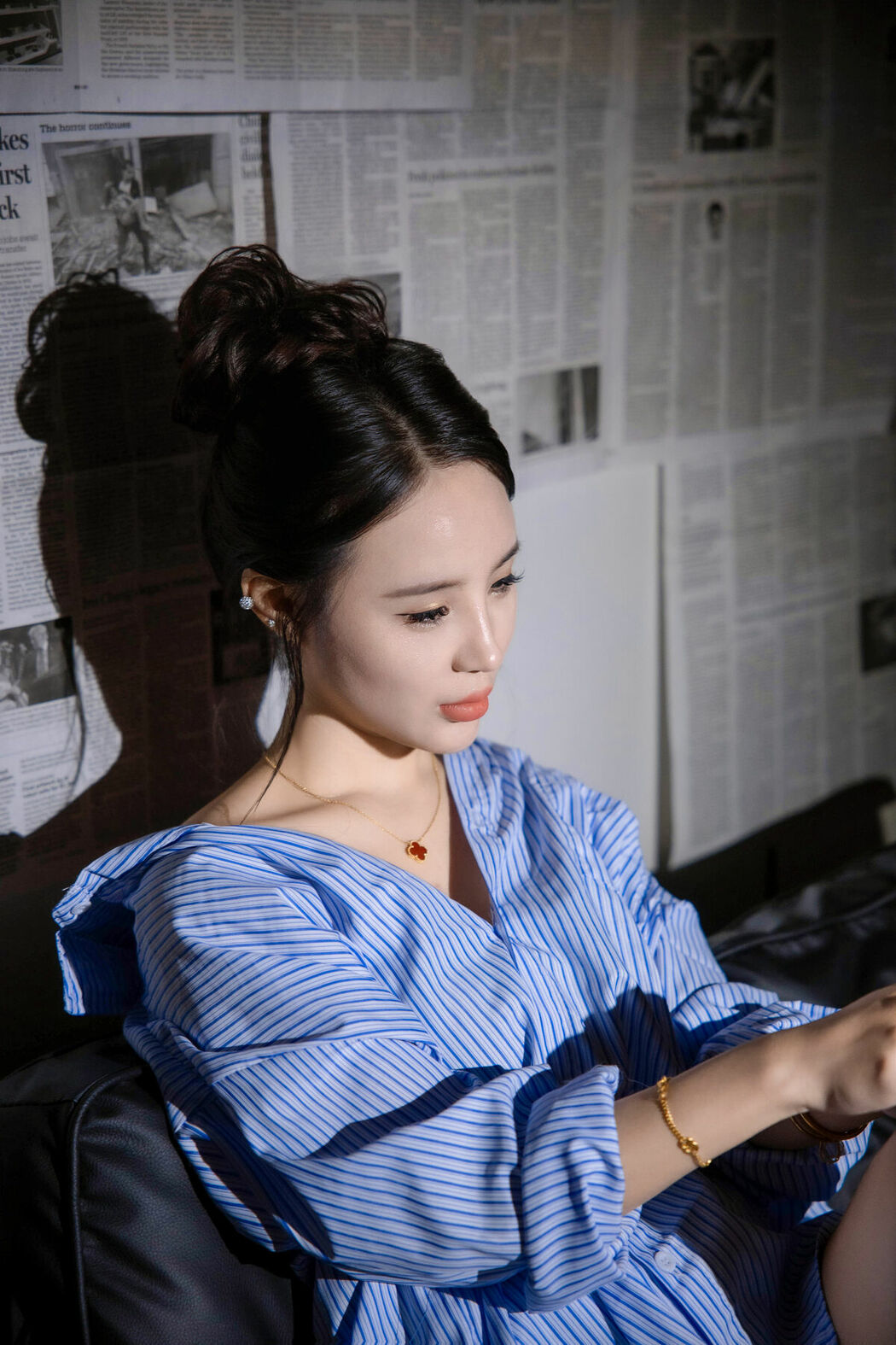 YiTuYu艺图语 Vol.9976 Qian Cheng Si Jin (21P)