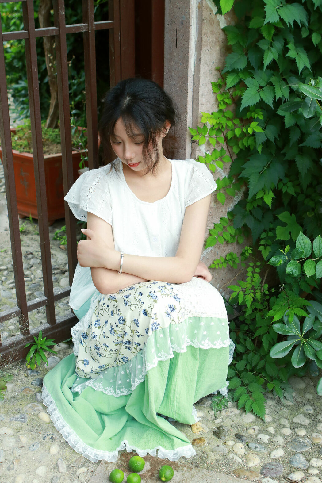 YiTuYu艺图语 Vol.9982 Xiao U (23P)