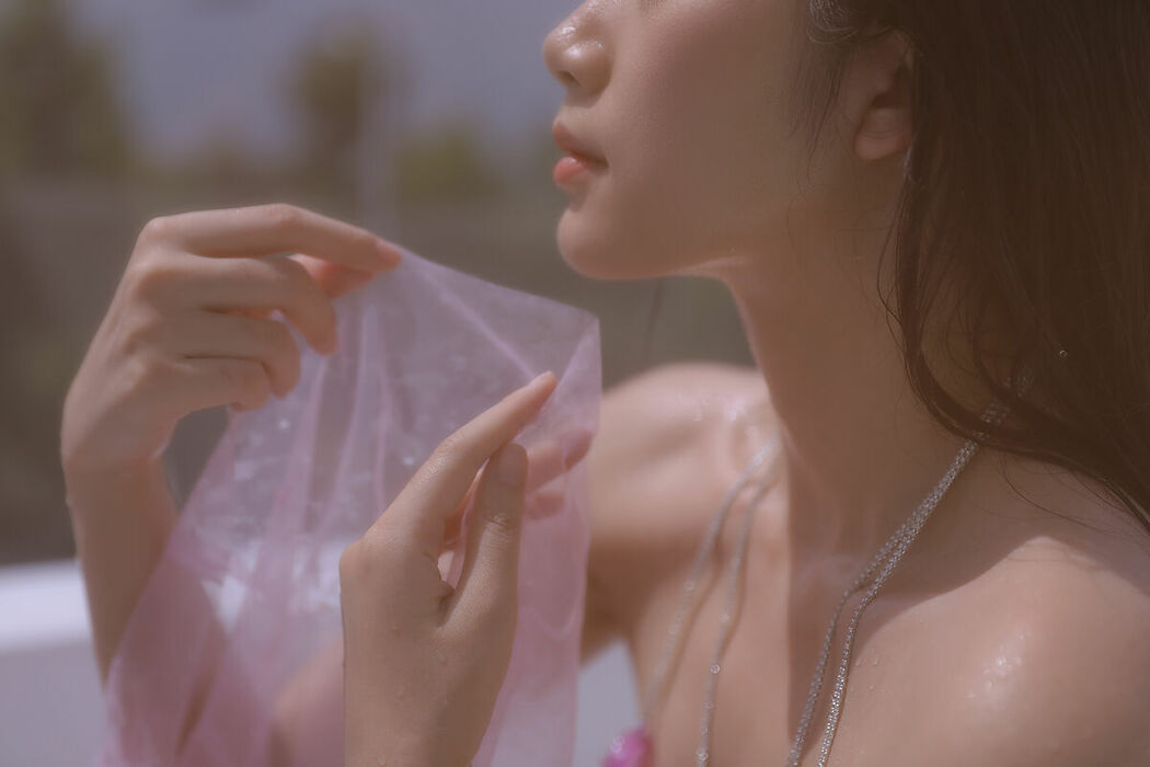 YiTuYu艺图语 Vol.9981 Liu Liu (14P)