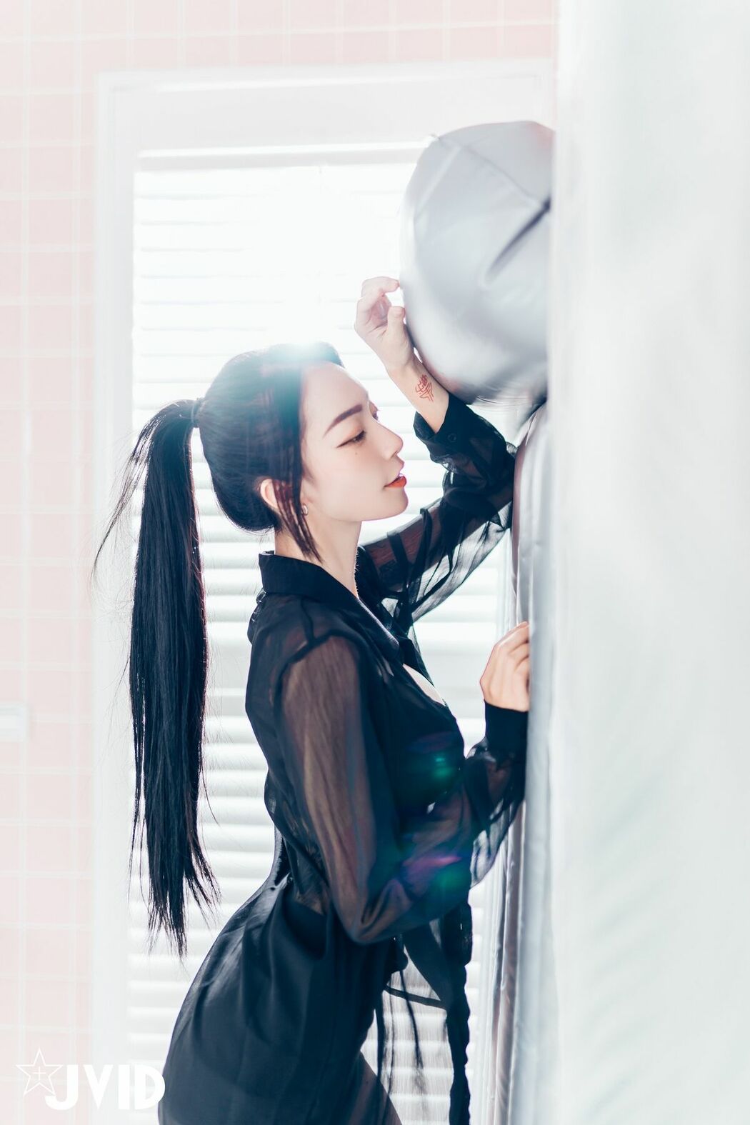 Lele 樂樂 And Piao Piao Ge 飄飄哥 – 上司新人下属 无内黑丝终极奥义 Part02 (53P)