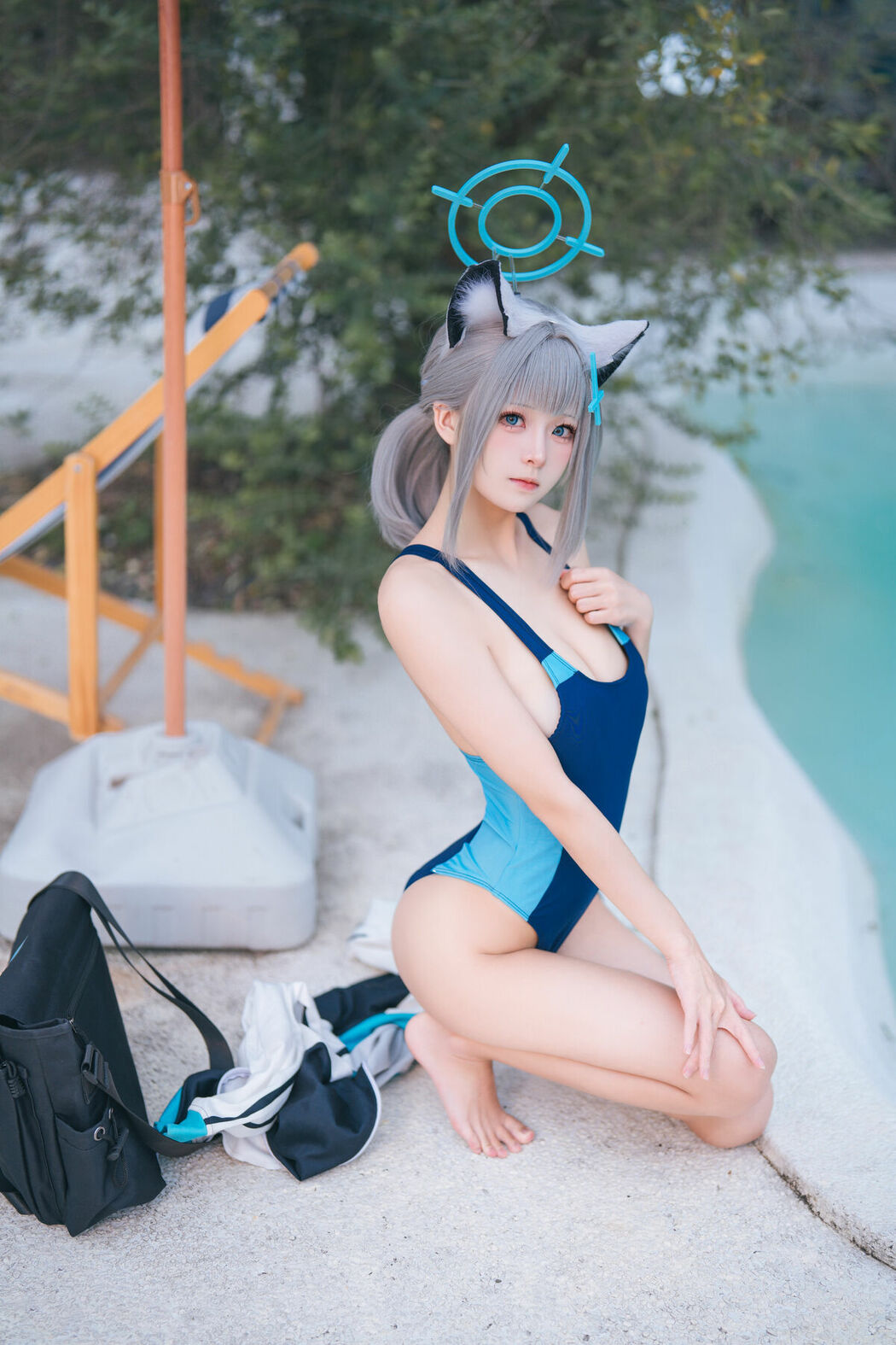 Coser@九柒喵 – 蔚蓝档案 砂狼白子泳装 (35P)