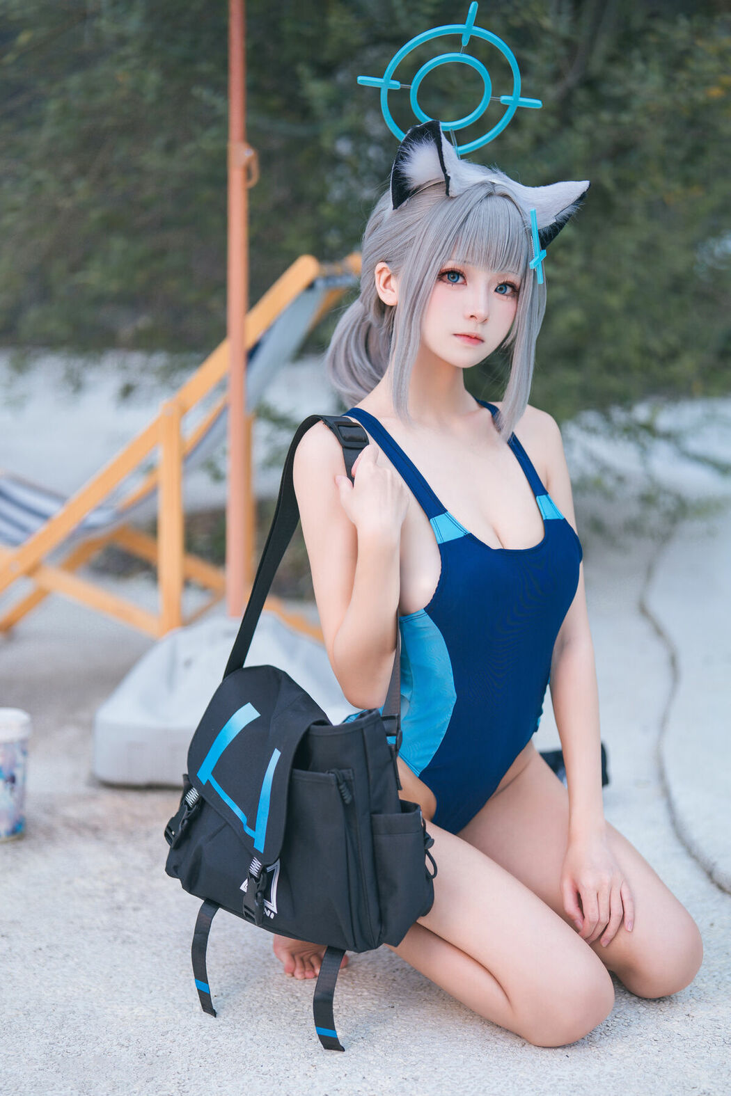 Coser@九柒喵 – 蔚蓝档案 砂狼白子泳装 (35P)