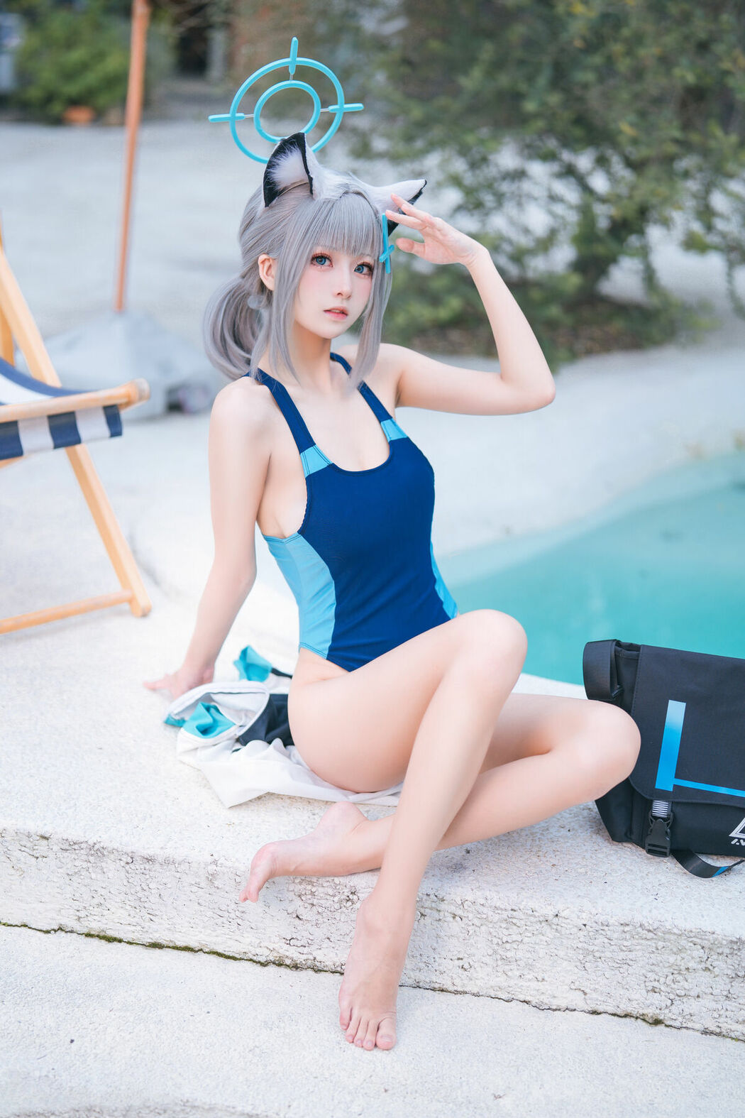 Coser@九柒喵 – 蔚蓝档案 砂狼白子泳装 (35P)